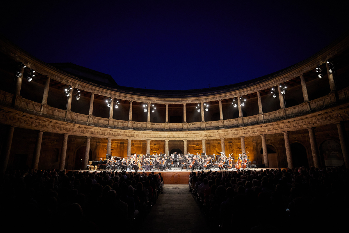 Concierto en el Palacio de Carlos V durante el Festival de Música y Danza de Granada, ciudad candidata a Capital Europea de la Cultura 2031